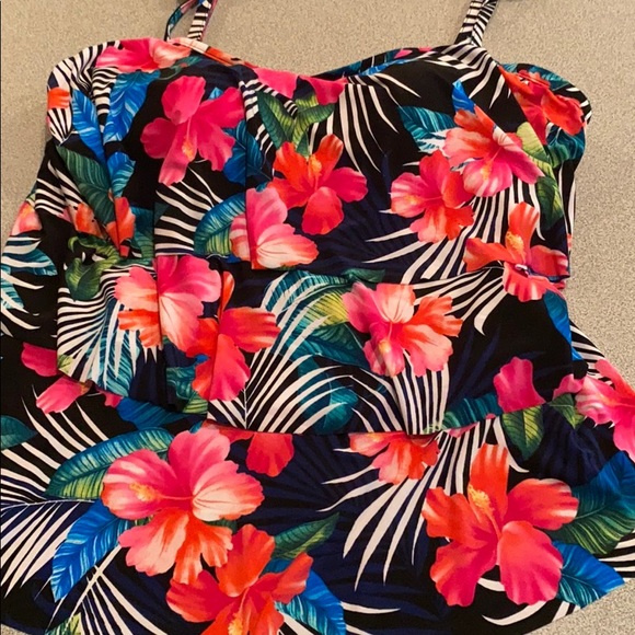 St. John's Bay Other - Bathing suite top St. John's Bay Other - Bathing suite top